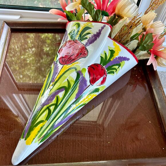 Vintage Spanish Wall Pocket Planter by Cerámicas Anoru | Hand-Painted Pottery - Picture 5 of 15